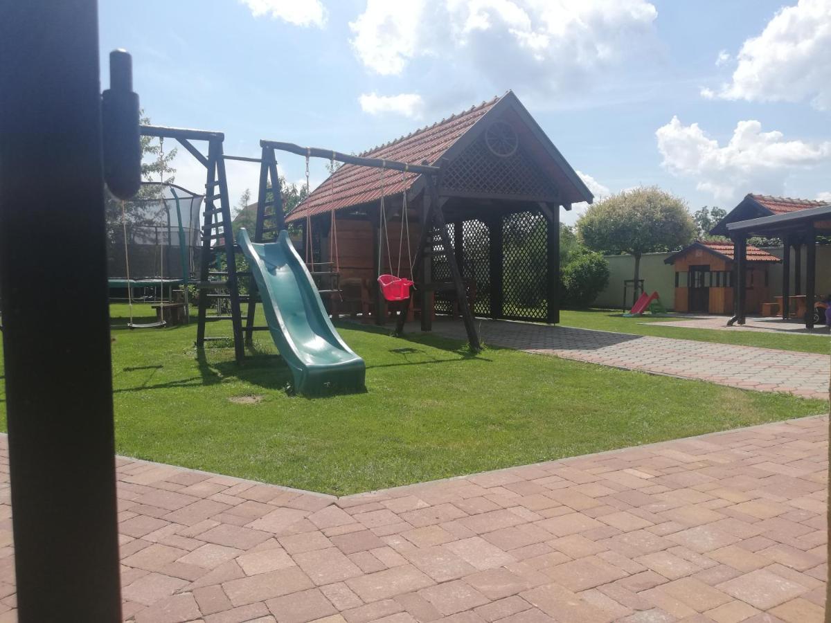 Penzion Kozak B&B Sebedražie Exterior foto