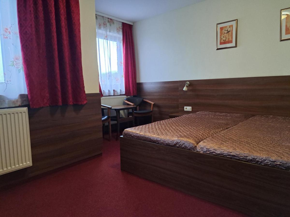 Penzion Kozak B&B Sebedražie Exterior foto