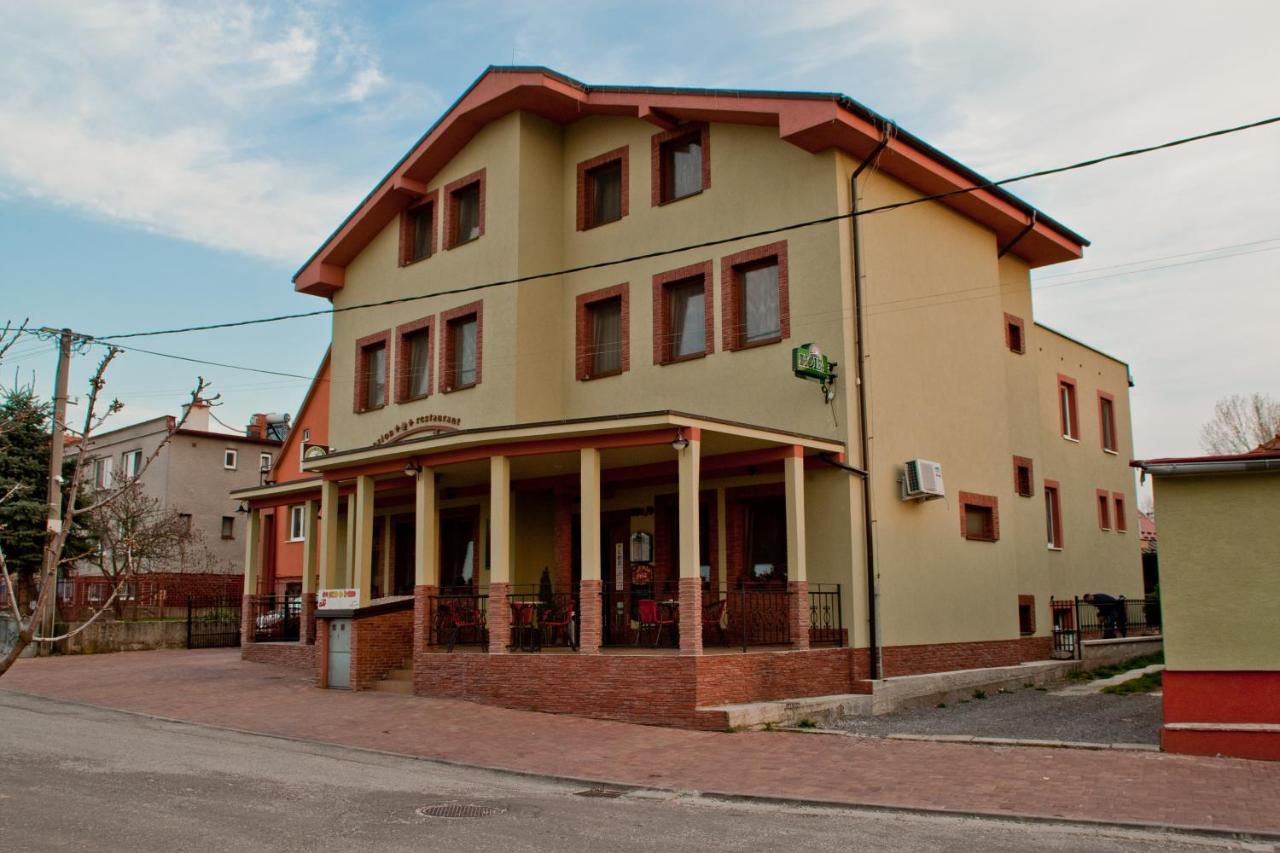 Penzion Kozak B&B Sebedražie Exterior foto